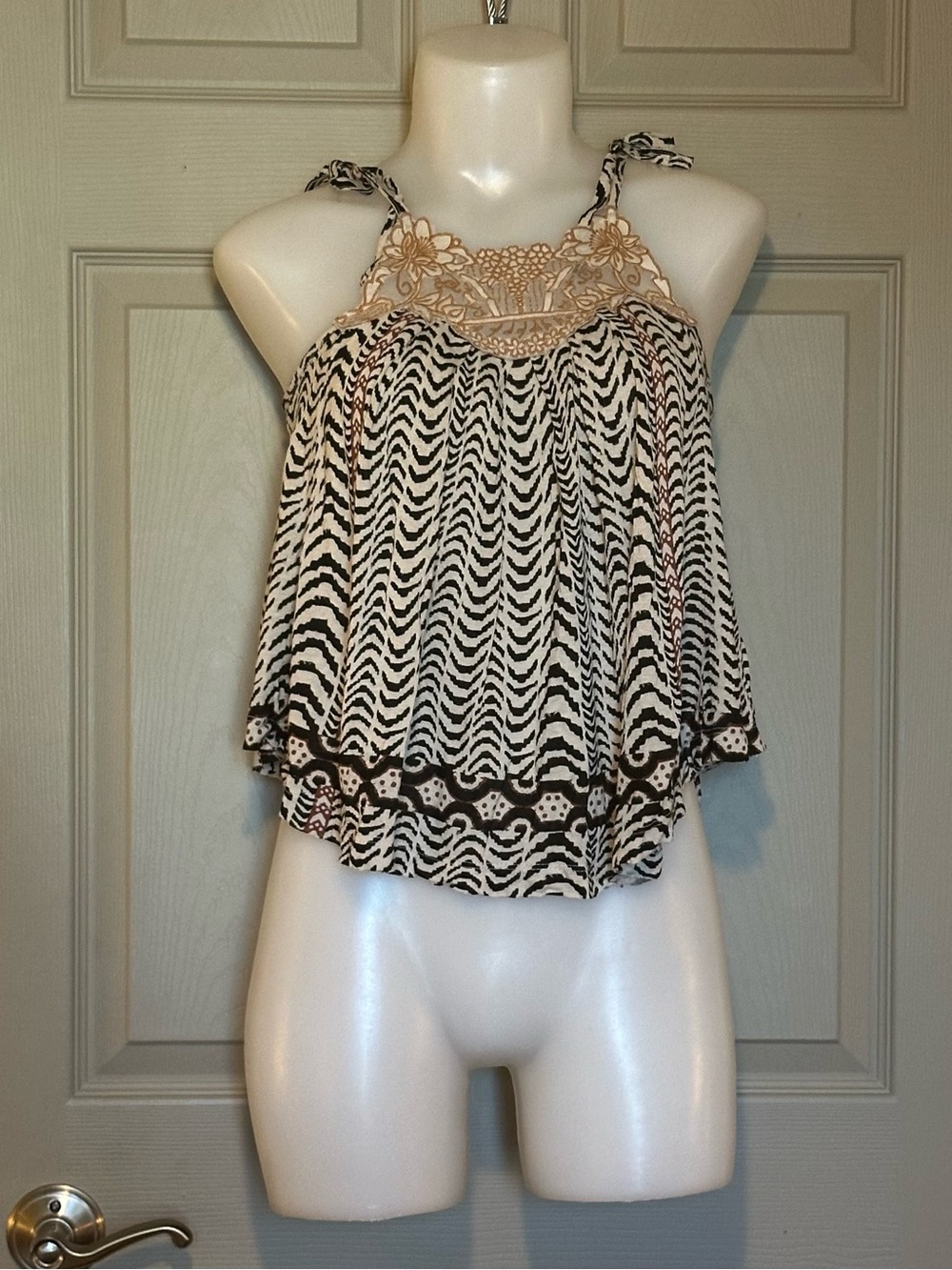 FREE PEOPLE BNWT Embroidered Boho Halter Tank Top - Size XS